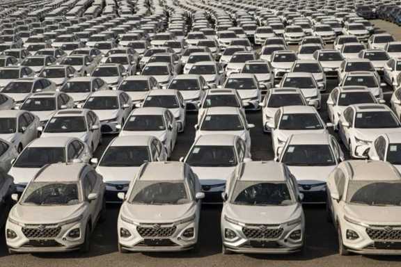 واردات ۵۰ خودروی خارجی برای تشریفات وزارت خارجه 